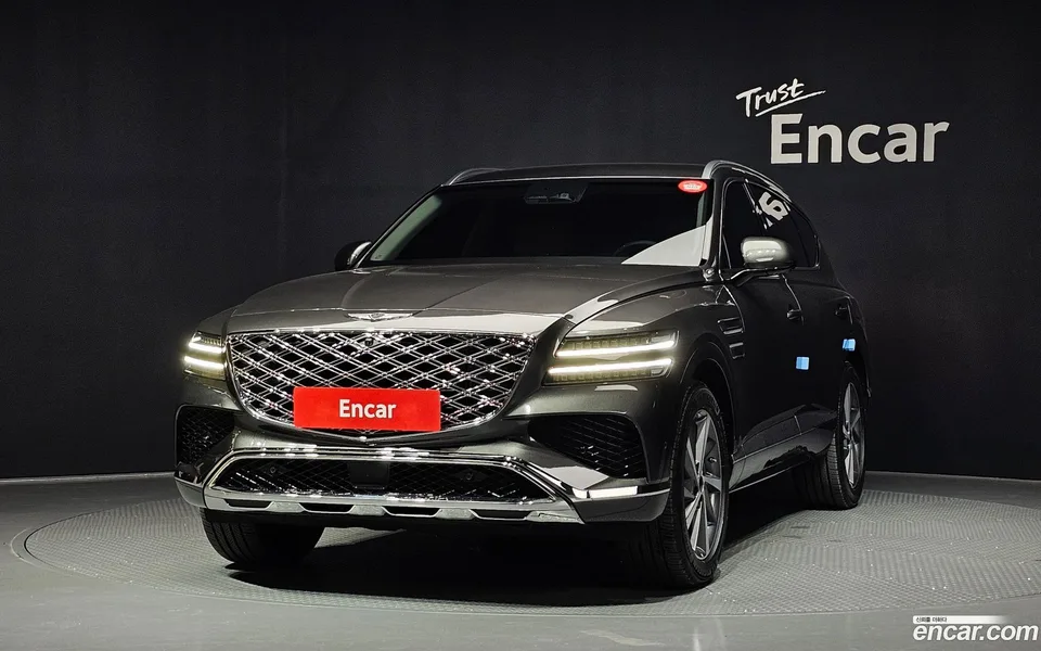 Genesis GV80 2.5T 2WD 2024 — photo 1, buy with delivery to Moscow