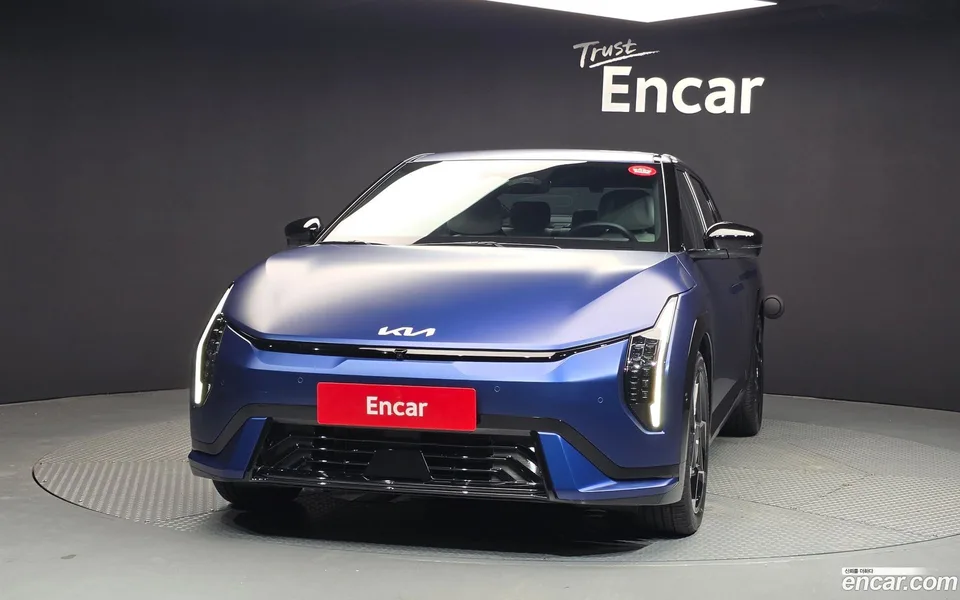 Kia EV4 2WD 2025 — thumbnail 3