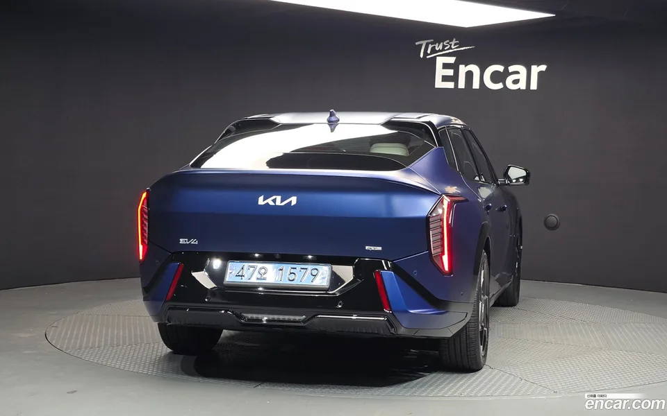 Kia EV4 2WD 2025 — thumbnail 4