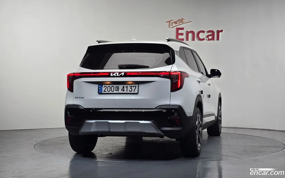 Kia Seltos 1.6 2WD 2024 — thumbnail 4