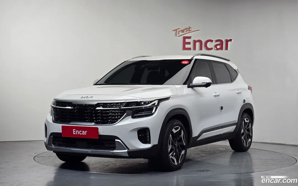 Kia Seltos 1.6 2WD 2024 — photo 1, buy with delivery to Moscow