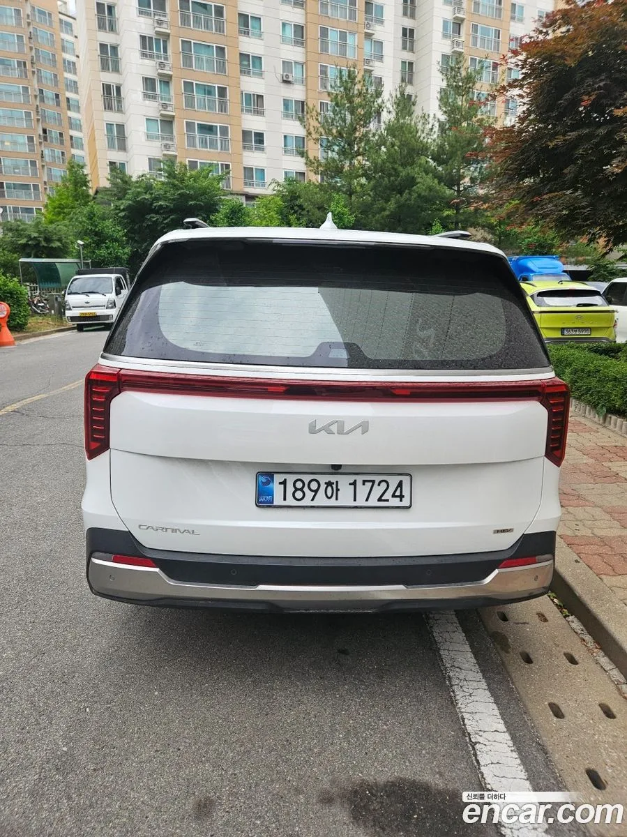 Kia Carnival HEV 9 2025 — thumbnail 4