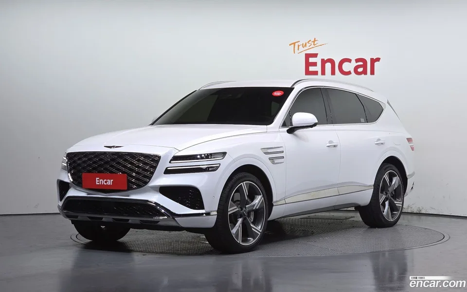 Genesis GV80 2.5T AWD 2025 — photo 1, buy with delivery to Moscow