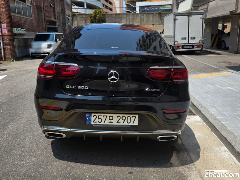 Mercedes-Benz GLC-Class GLC300 4MATIC 2023 — thumbnail 3