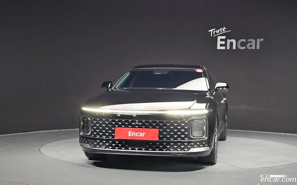 Hyundai Grandeur 2.5 2WD 2023 — thumbnail 3