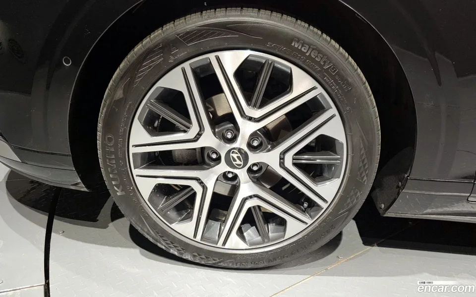 Hyundai Grandeur Hybrid 2023 — thumbnail 5
