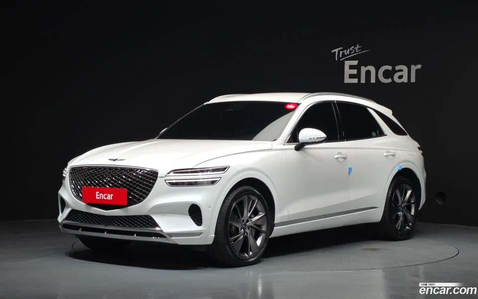 Genesis GV70 2.5T AWD 2024 — photo 1, buy with delivery to Moscow