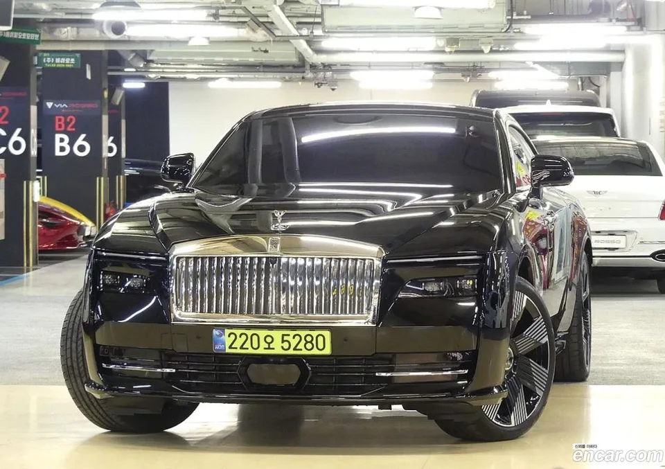Rolls-Royce Spectre 2025 — photo 1, buy with delivery to Moscow