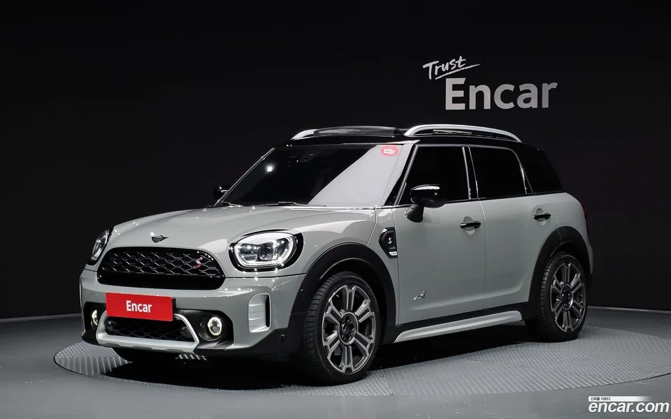 MINI Cooper S Countryman ALL4 2022 — photo 1, buy with delivery to Moscow