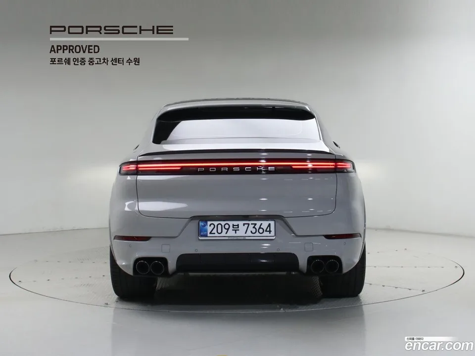 Porsche Cayenne 3.0 S E- 2025 — thumbnail 4