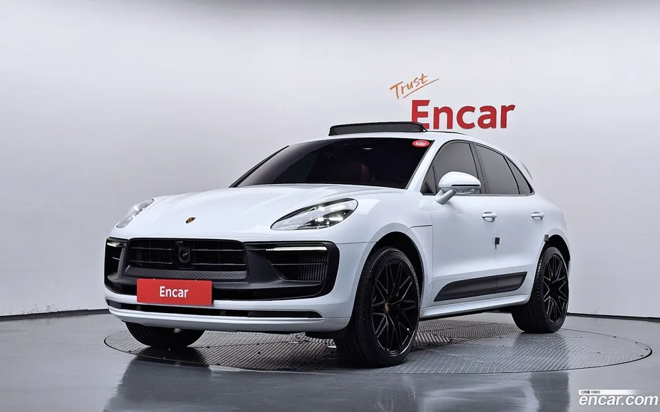 Porsche Macan 2.9 GTS 2023 — photo 1, buy with delivery to Moscow