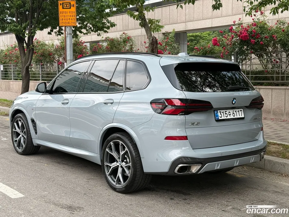 BMW X5 xDrive 30d M 2025 — thumbnail 4