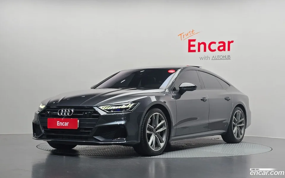 Audi A7 (4K) 55 TFSI 2022 — photo 1, buy with delivery to Moscow