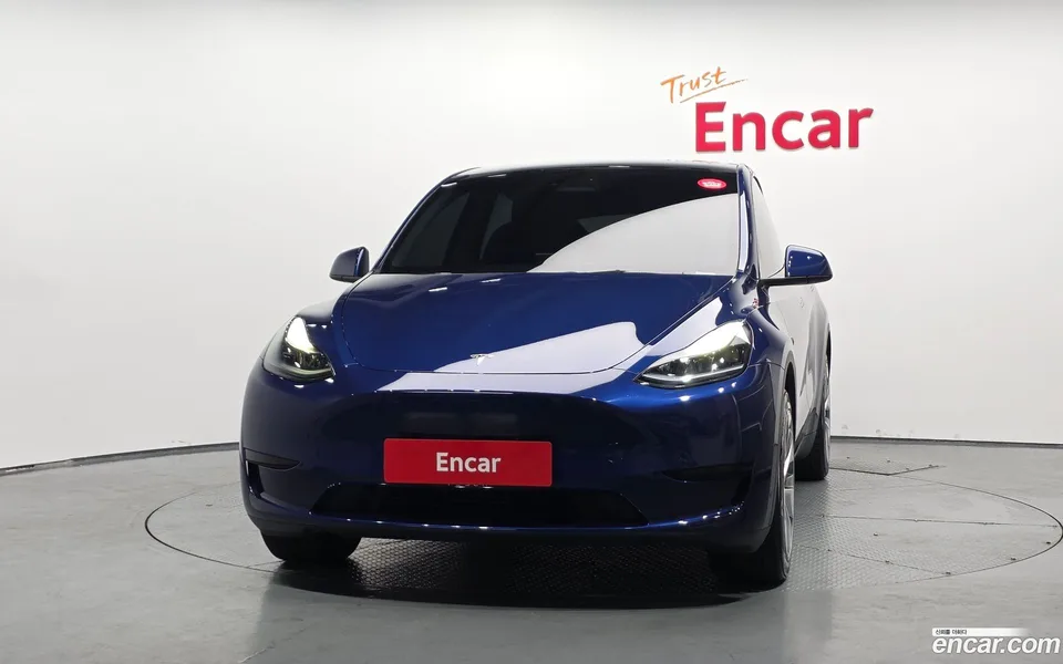Tesla Model Y RWD 2023 — thumbnail 3