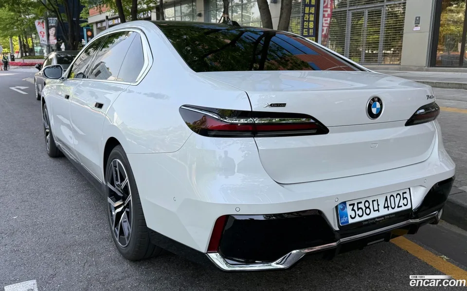 BMW 7 Series 740d xDrive M 2026 — thumbnail 4