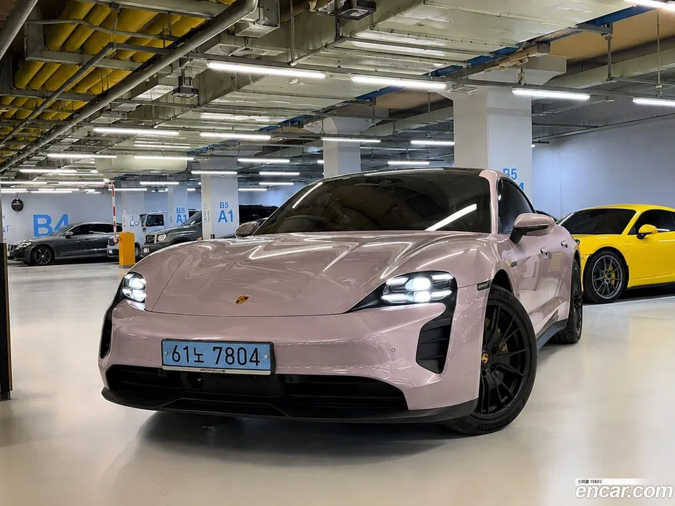Porsche Taycan GTS 2022 — photo 1, buy with delivery to Moscow