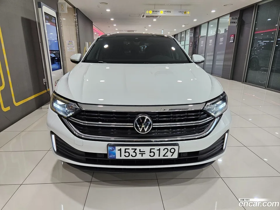 Volkswagen Jetta 1.5 TSI 2023 — thumbnail 3