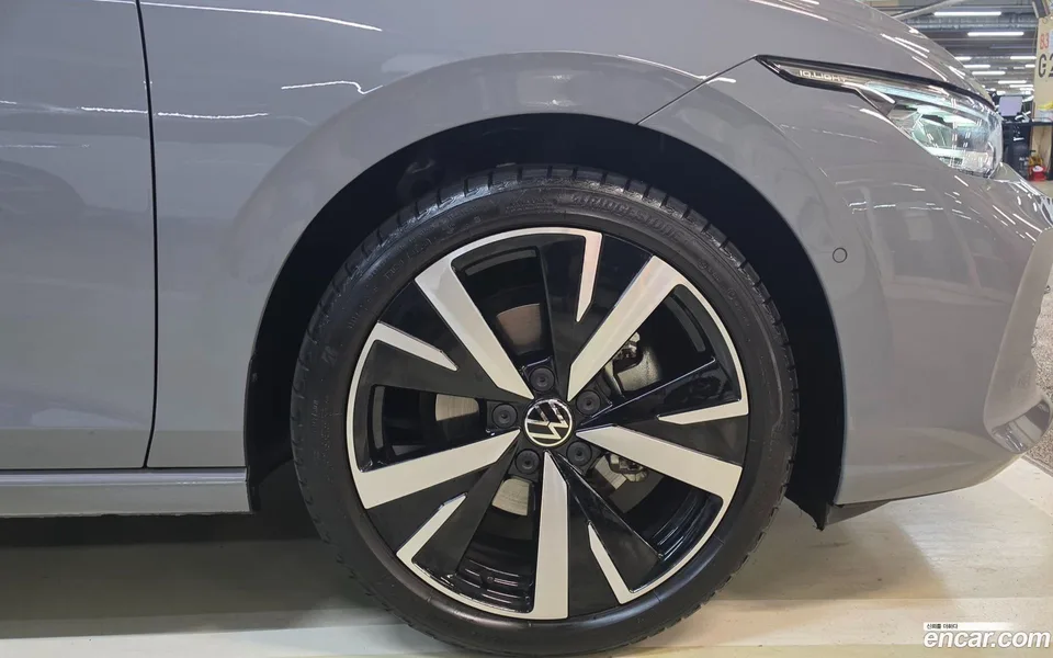 Volkswagen Golf 2.0 TDI 2025 — thumbnail 5