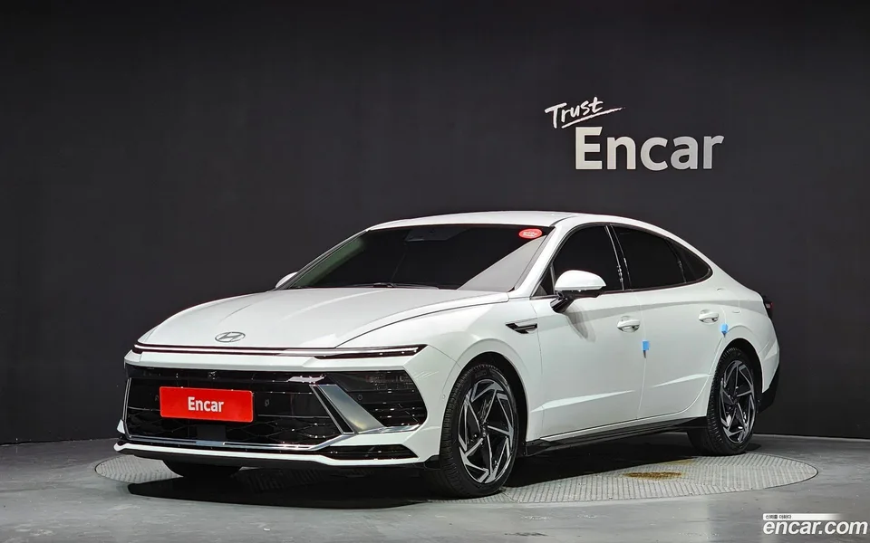 Hyundai Sonata The Edge 1.6 2023 — photo 1, buy with delivery to Moscow