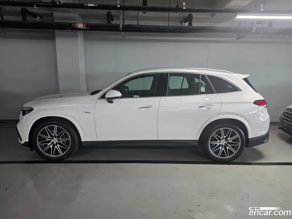 Mercedes-Benz GLC-Class AMG GLC43 4MATIC 2025 — thumbnail 3