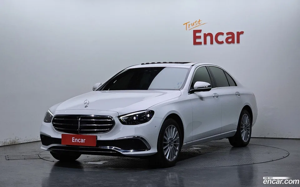 Mercedes-Benz E-Class E220d 4MATIC 2023 — photo 1, buy with delivery to Moscow