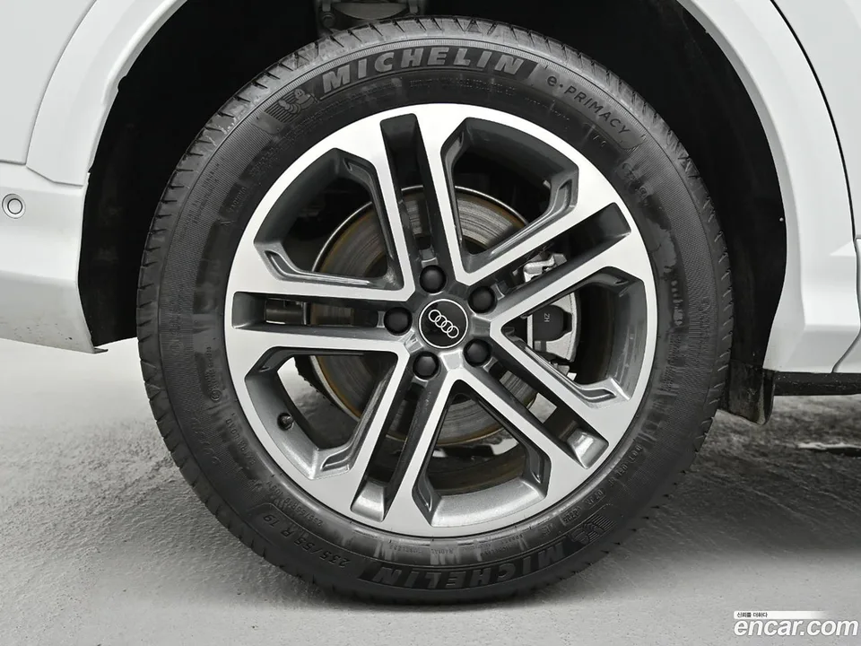 Audi Q5 (80A) 40 TFSI 2025 — thumbnail 5