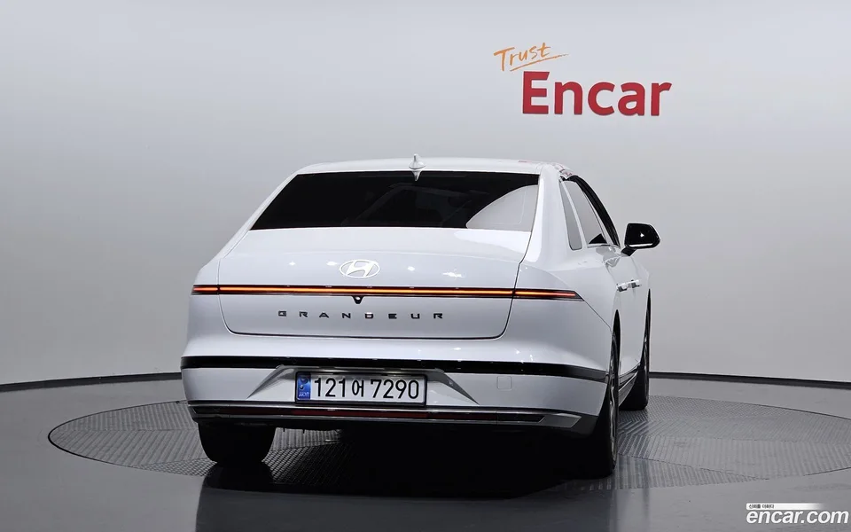 Hyundai Grandeur 3.5 LPG 2WD () 2023 — thumbnail 4