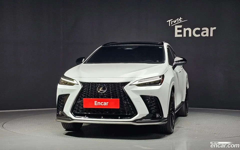Lexus NX 450h+ F-Sport 2025 — thumbnail 3