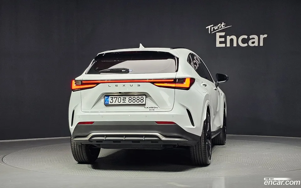 Lexus NX 450h+ F-Sport 2025 — thumbnail 4