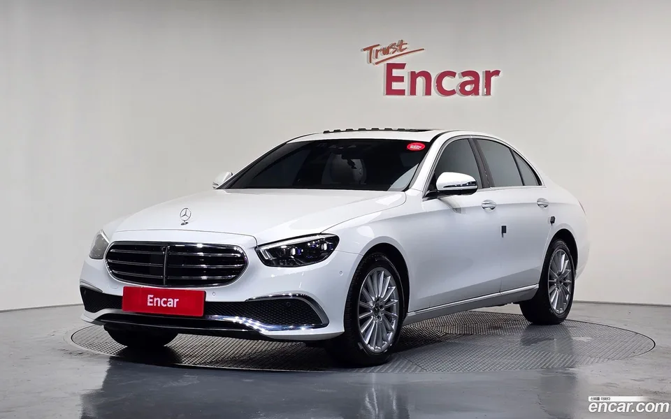 Mercedes-Benz E-Class E250 2023 — photo 1, buy with delivery to Moscow