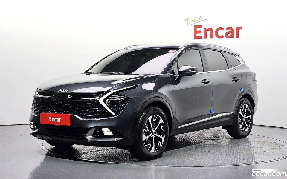 Kia Sportage Hybrid 2WD 2022 — photo 1, buy with delivery to Moscow
