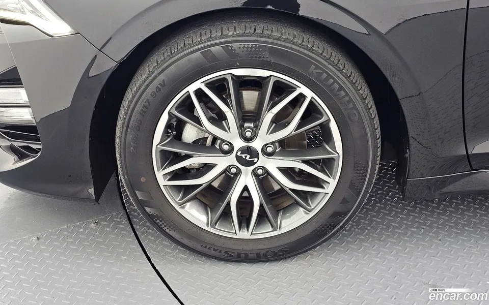 Kia K5 2.0 2023 — thumbnail 5