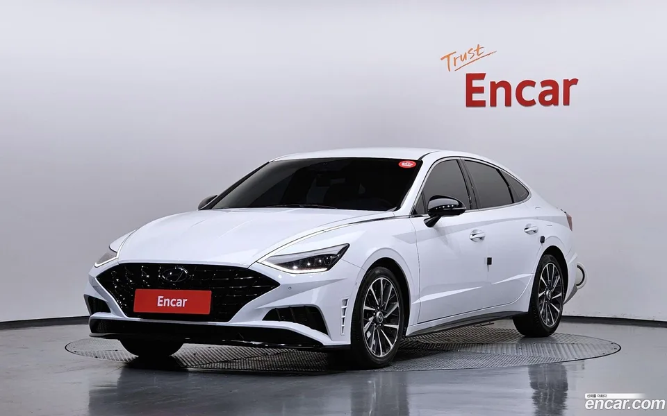 Hyundai Sonata 2.0 2022 — photo 1, buy with delivery to Moscow