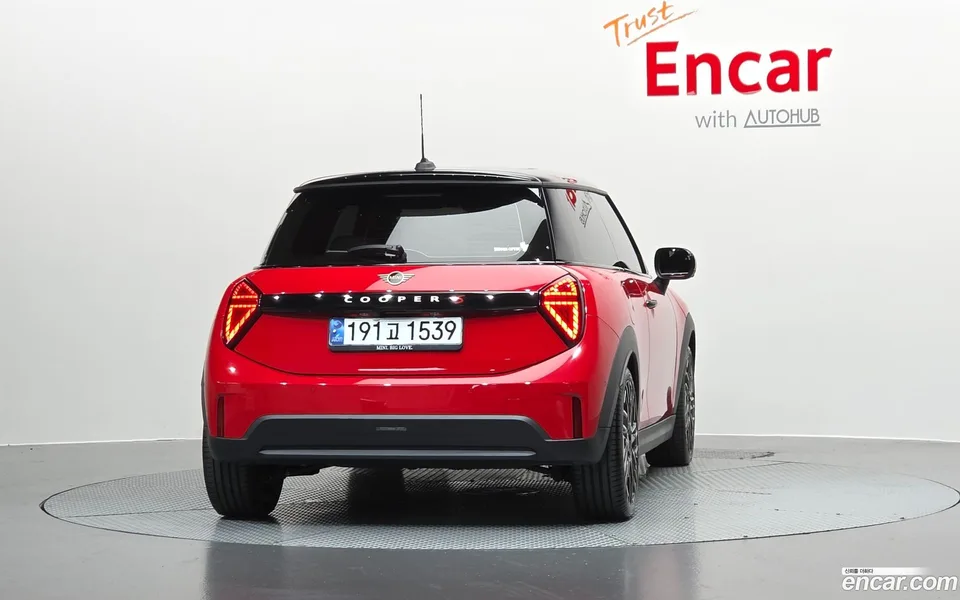 MINI Cooper S 2025 — thumbnail 4