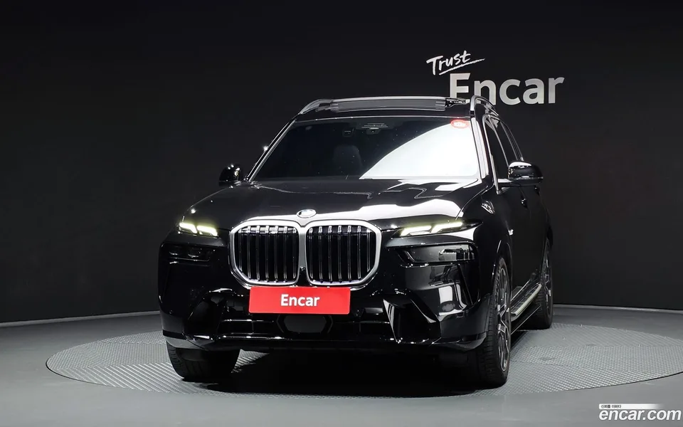 BMW X7 xDrive 40i M 6 2024 — thumbnail 3