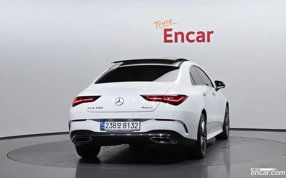 Mercedes-Benz CLA-Class CLA250 4MATIC 2024 — thumbnail 4