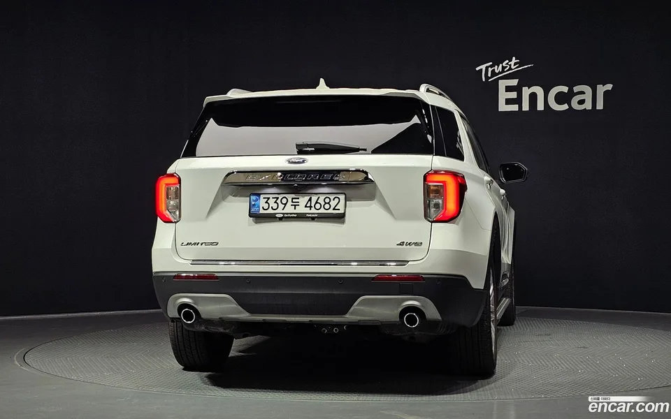 Ford Explorer 2.3 4WD 2022 — миниатюра 4