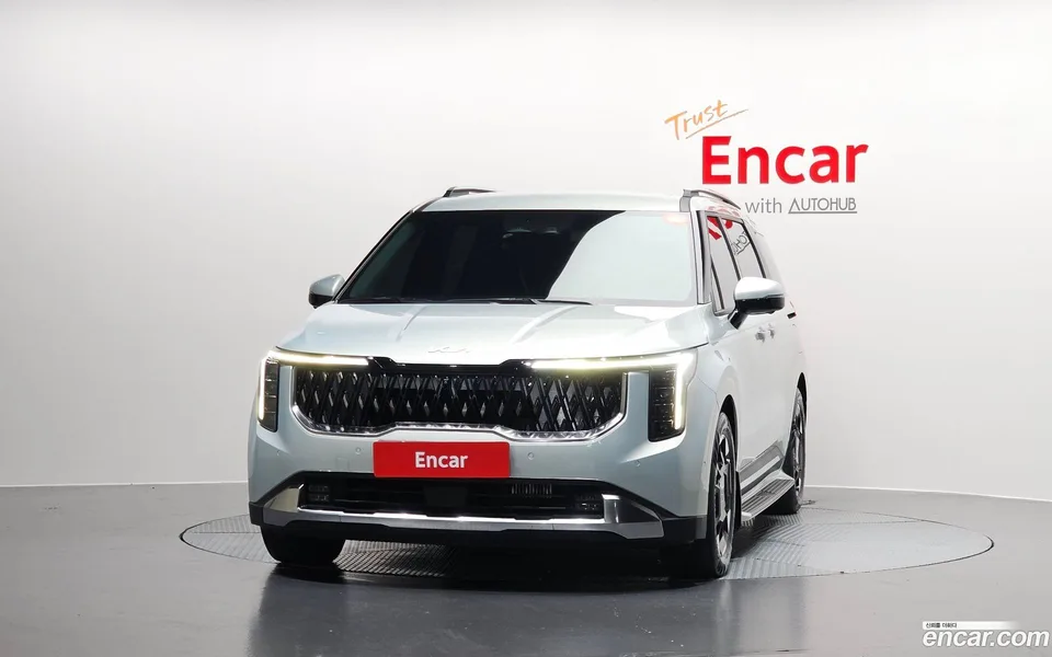 Kia Carnival 7 2024 — thumbnail 3