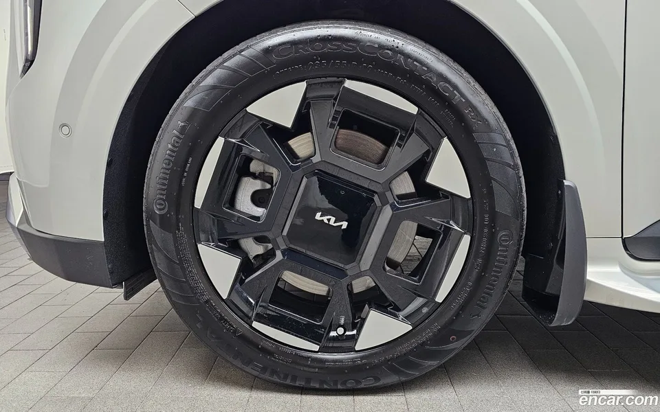 Kia Carnival 7 2024 — thumbnail 5