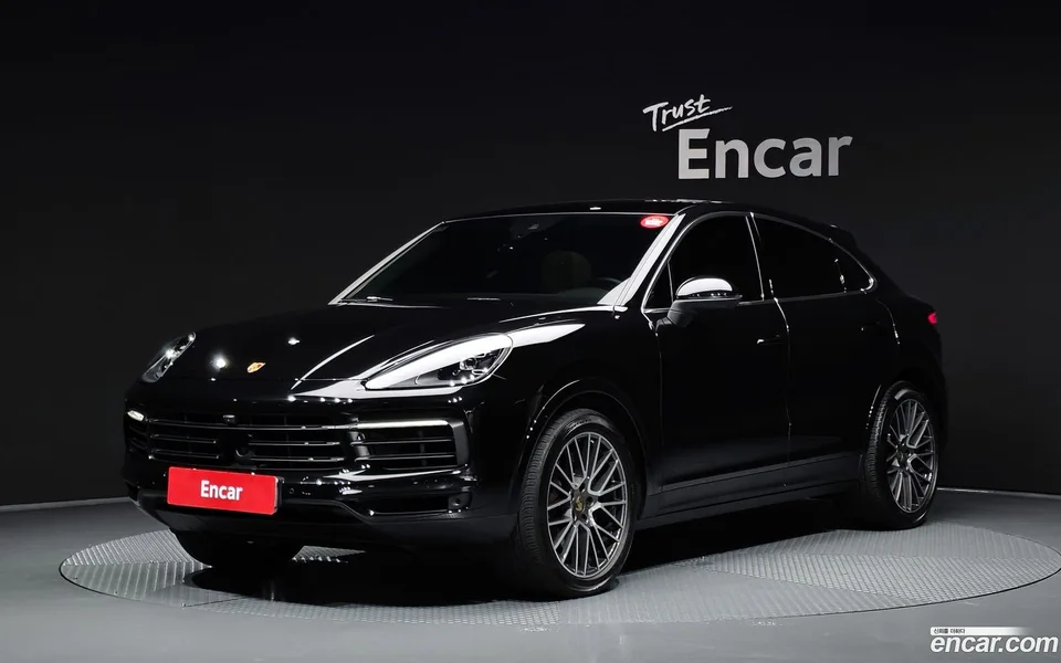 Porsche Cayenne 3.0 2023 — photo 1, buy with delivery to Moscow