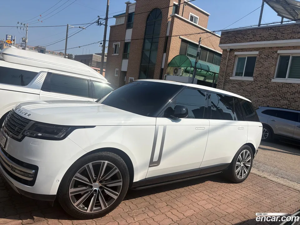 Land Rover Range Rover D350 HSE LWB 2025 — thumbnail 5