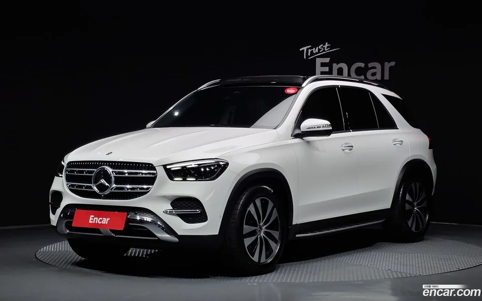 Mercedes-Benz GLE-Class GLE300d 4MATIC 2025 — photo 1, buy with delivery to Moscow