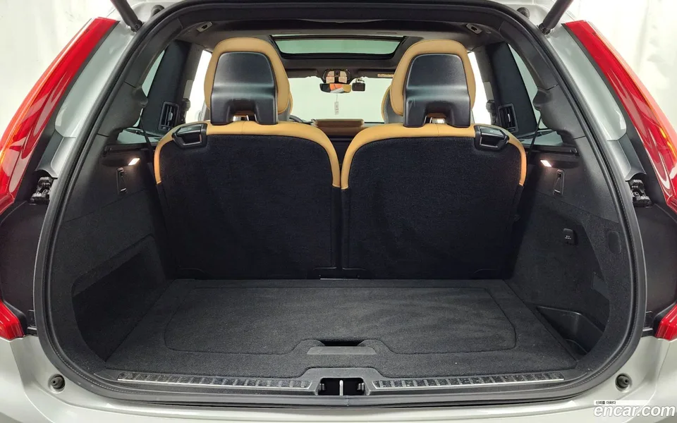 Volvo XC90 B6 2023 — миниатюра 5