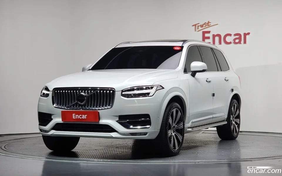 Volvo XC90 B6 2023 — фото 1, купить с доставкой в Москву