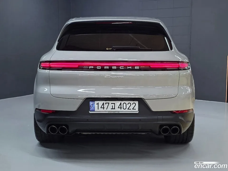Porsche Cayenne 3.0 2024 — thumbnail 4