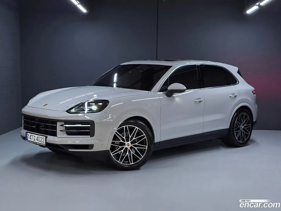 Porsche Cayenne 3.0 2024 — photo 1, buy with delivery to Moscow