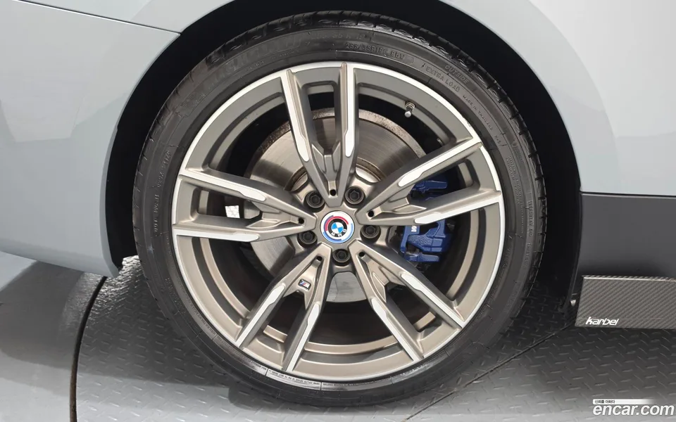 BMW 4 Series M440i xDrive 2023 — thumbnail 5