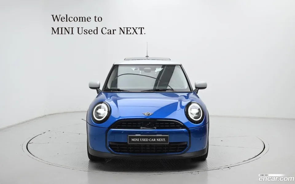 MINI Cooper C 2025 — thumbnail 3