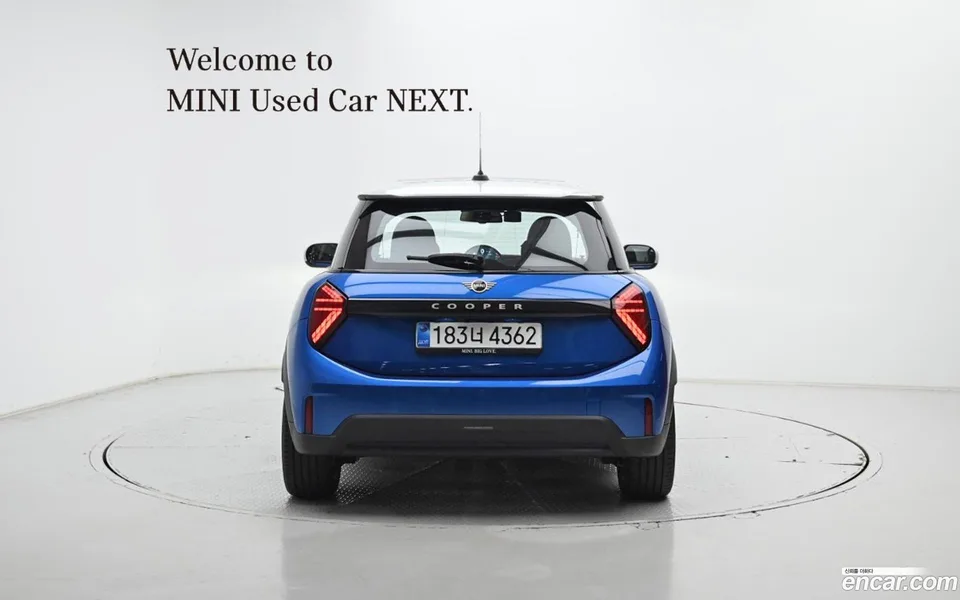 MINI Cooper C 2025 — thumbnail 4