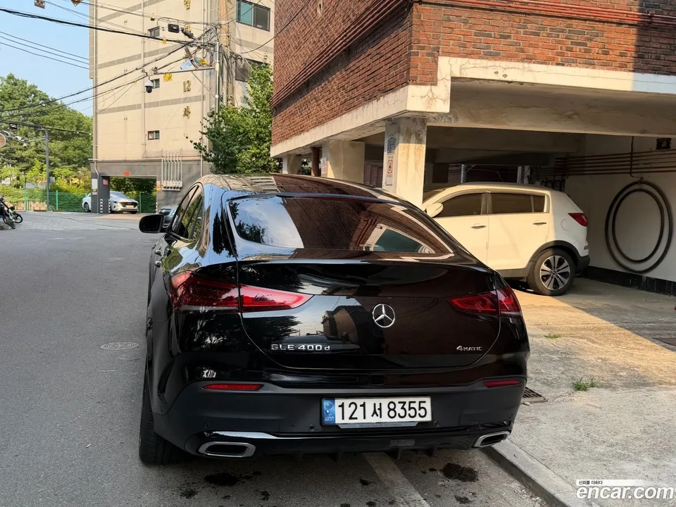 Mercedes-Benz GLE-Class GLE400d 4MATIC 2022 — thumbnail 2